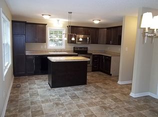 2827 Easy St, Newport, NC 28570