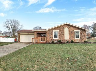 405 S Serenity Way, Greenwood, IN
