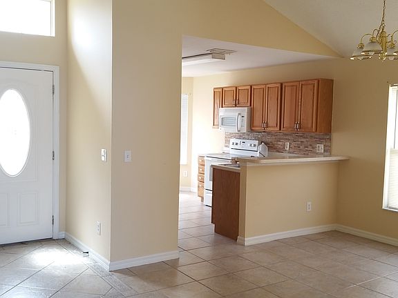 3rd image of 1341 Sierra Cir