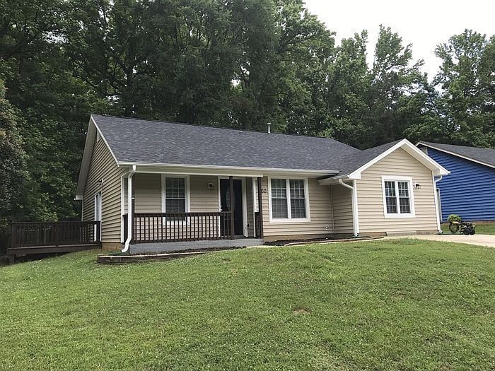 1st image of 700 Pennwood Ln