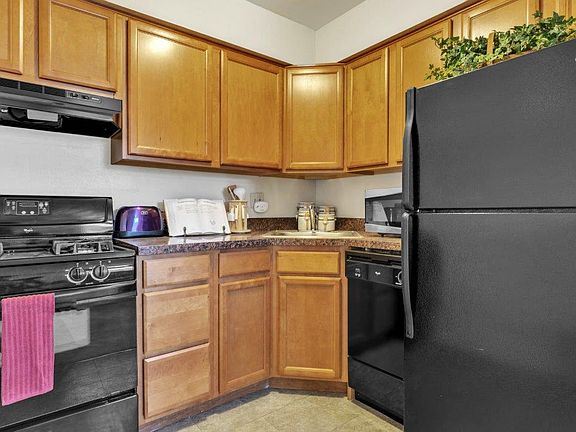 5th image of 2414 Prospect Ave #3-206