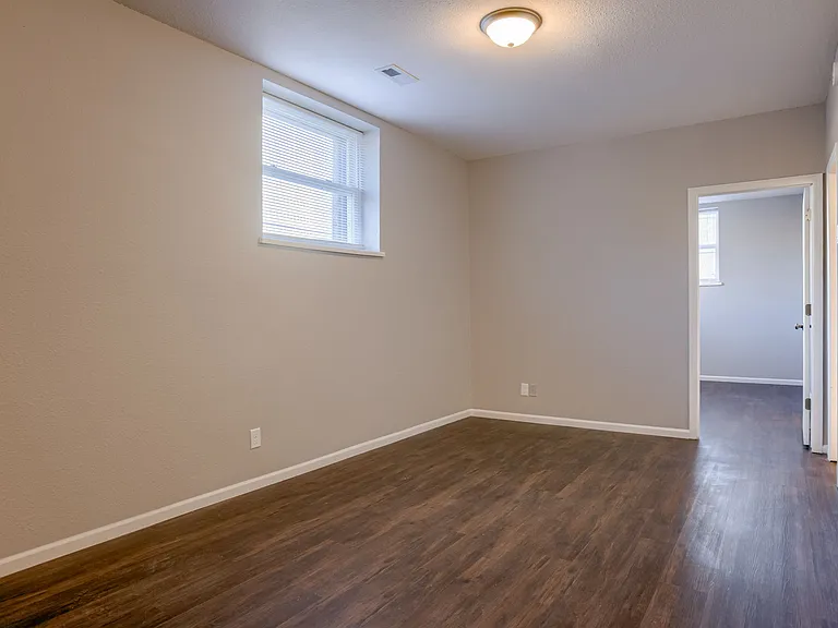 210 S 24th St #103 — Photo 10
