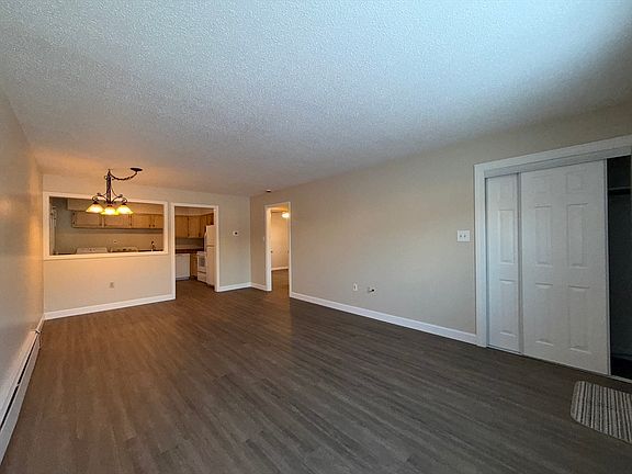 3rd image of 117 Andersen Rd Unit 117