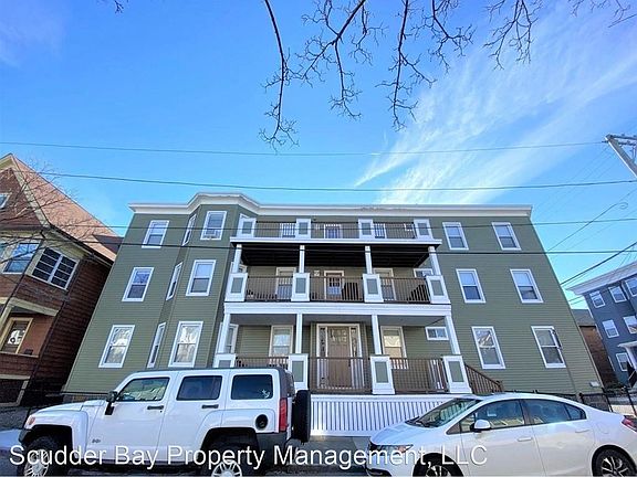 4th image of 17 Cutler St Unit 201
