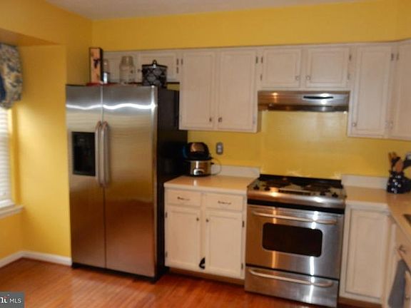 5th image of 322 Green Mountain Ct