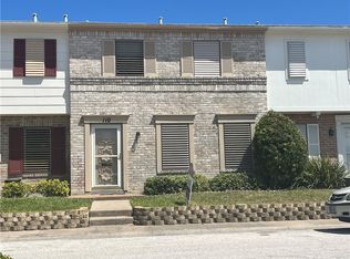 110 Townhouse Ln #H, Corpus Christi, TX 78412