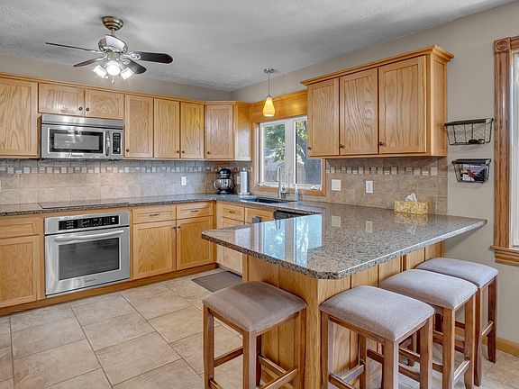 5th image of 1008 Countryside Dr