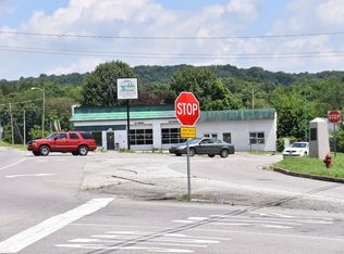 1129 Bowling Green Rd, Russellville, KY 42276