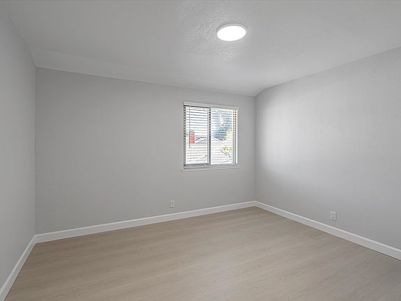 4th image of 5515 Century Manor Ct