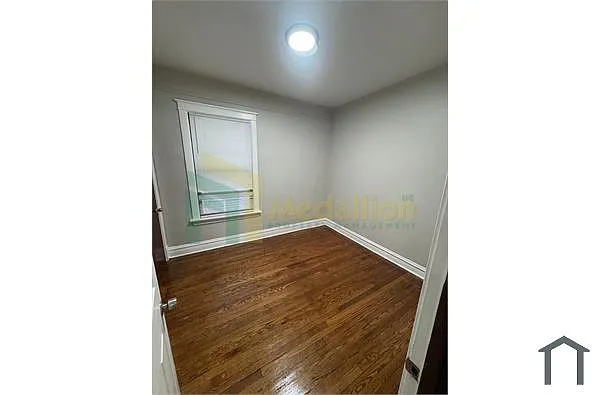 133 E 114th Pl photo 1