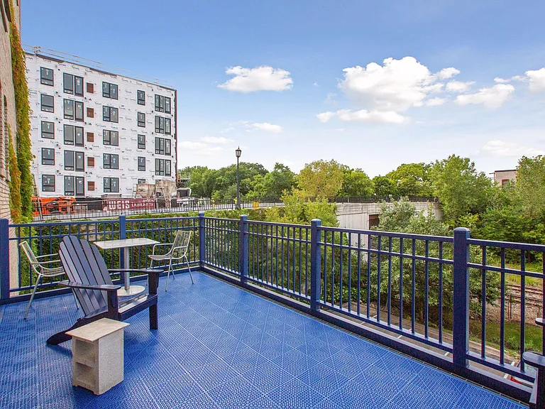 127 5th St NE #G04 — Photo 24