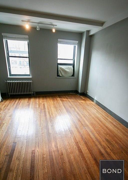 1st image of 11 Waverly Pl APT 11L