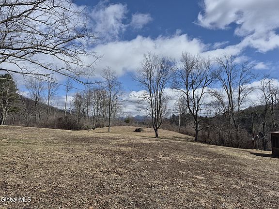 3rd image of 793 Chamberlin Mills Road