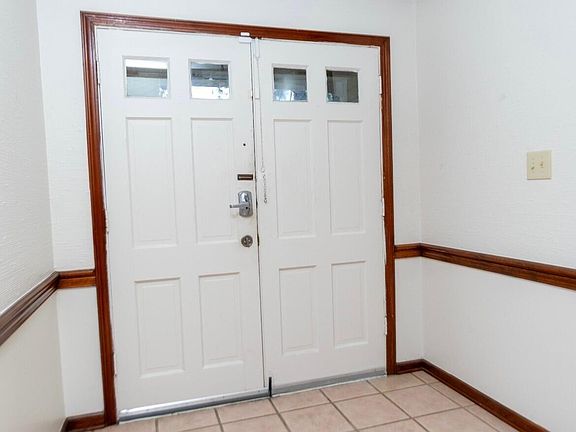 2nd image of 5416 Sedgwick Dr