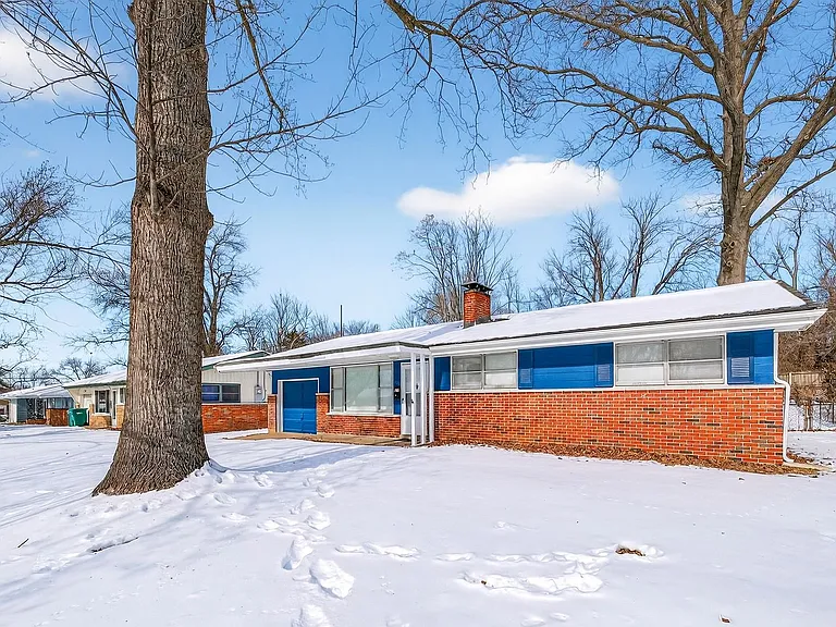 2321 Noll Dr — Photo 3