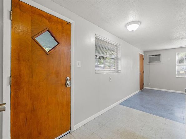 tampa-florida-82040831 picture