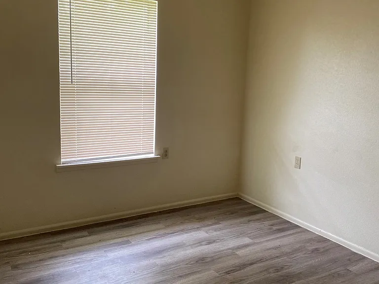 705 W Mitchell St #705 — Photo 6