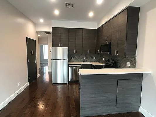 Rented by Ideal Properties Group | media 44