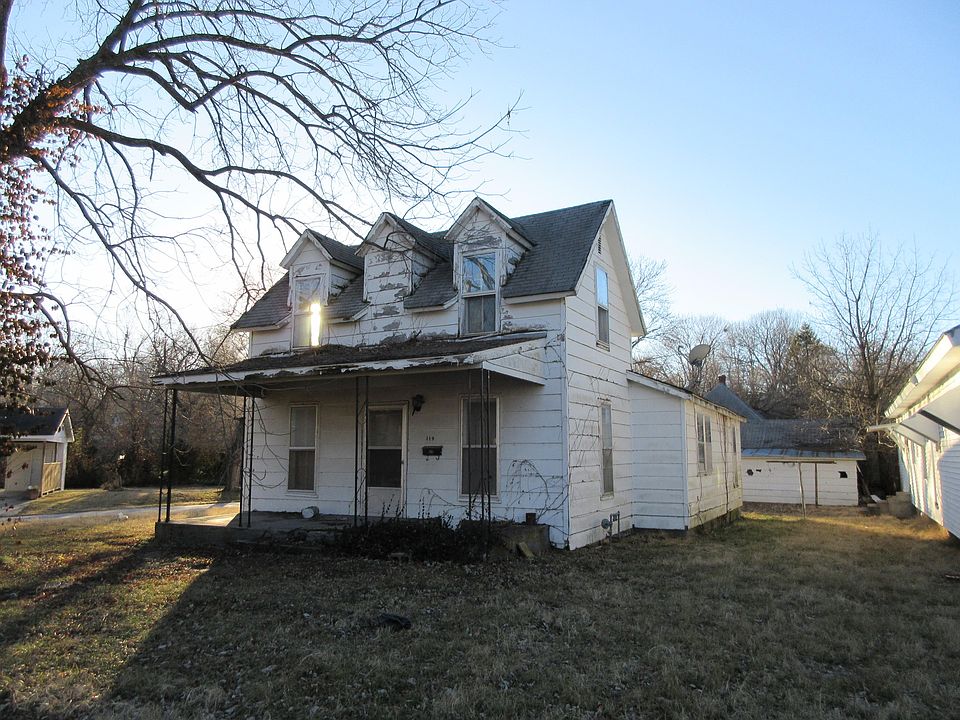 2nd image of 119 N 5th St