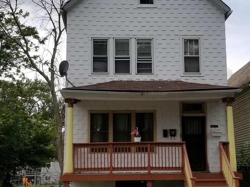 1st image of 8624 S Manistee Ave #2