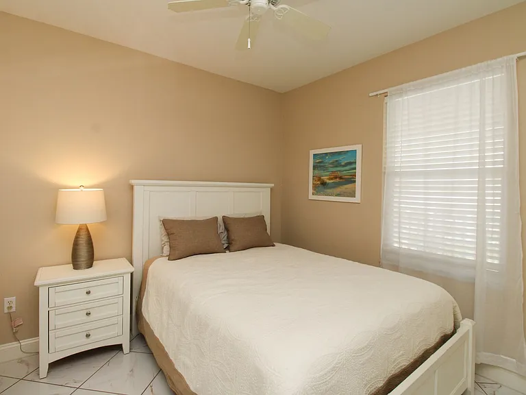 519 Roma Ct #3305 — Photo 15