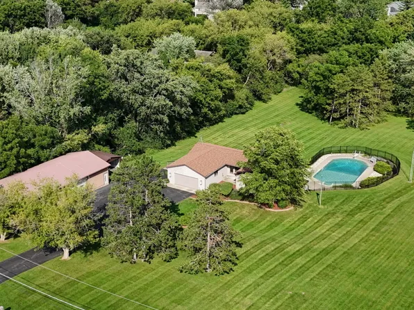 42357 N Center St, Antioch, IL 60002