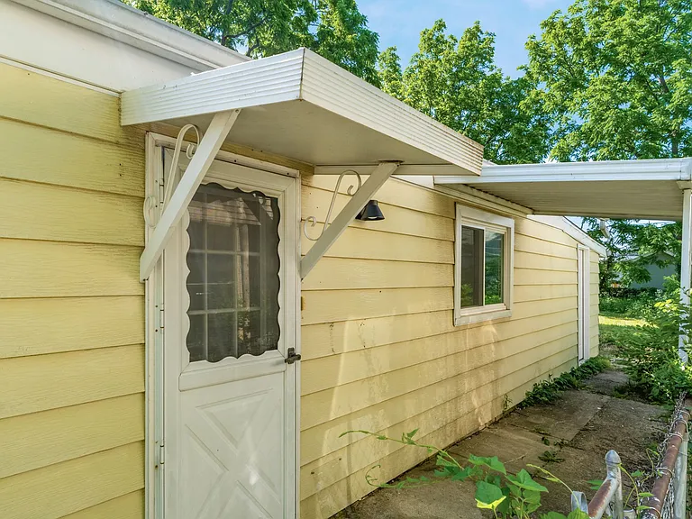 4363 Allen Dr — Photo 5