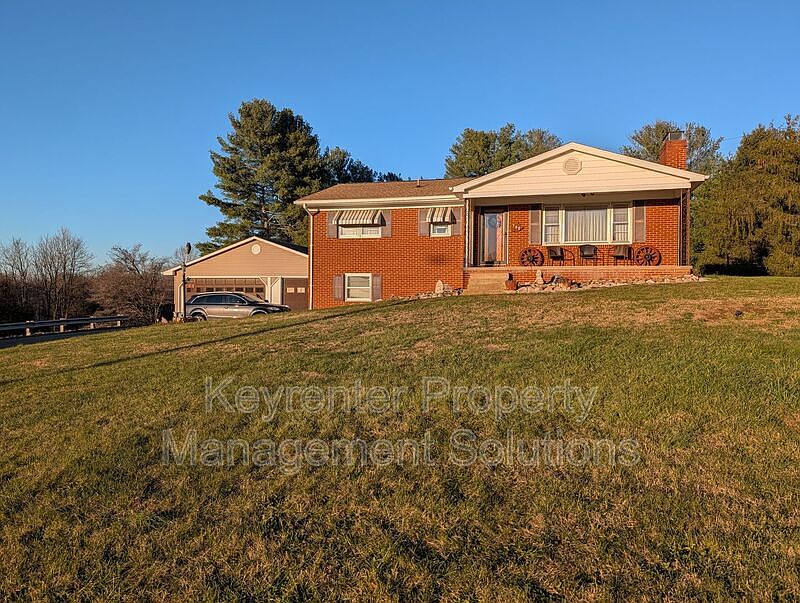 1st image of 700 Shenandoah Ave