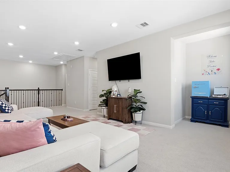 2419 Driftwood Trl — Photo 15