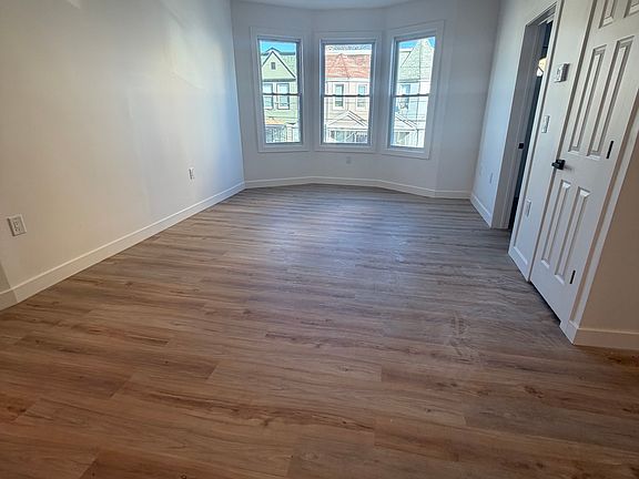 4th image of 13 Bartholdi Ave Floor 2