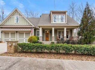 6005 Grand Marina Cir, Gainesville, GA 30506