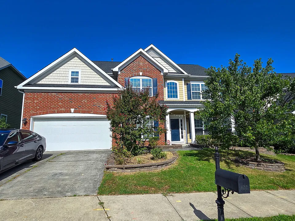 122 Windrush Ln