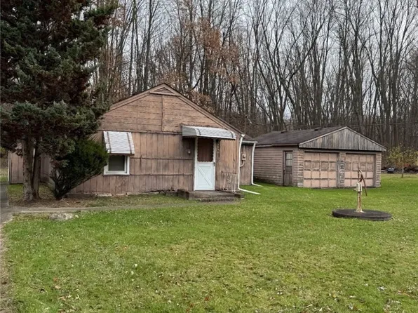 6485 Ridgeview Blvd, North Ridgeville, OH 44039