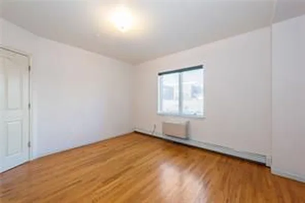 Rented by Remax Edge | media 30
