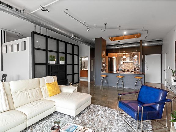 3rd image of 313 NE 2nd Street #405