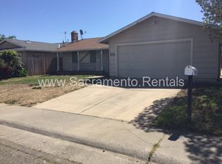 7271 Hayward Dr, Sacramento, CA 95828