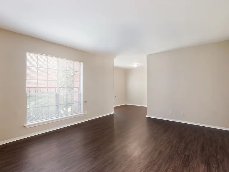 2551 San Pedro Ave #201 — Photo 4