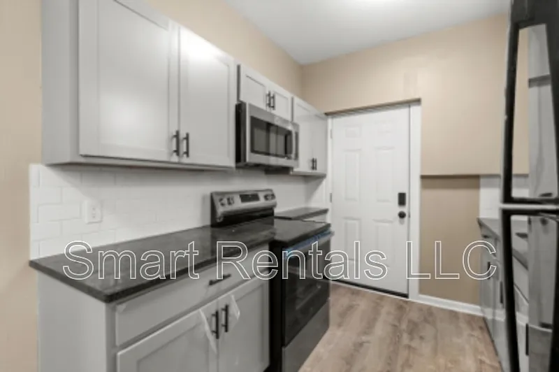 1 bed, 1.0 bath, 750 sqft, $799 — Photo 4