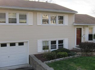 39 Central Ave, Tappan, NY 10983