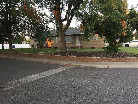 2nd image of 400 Douglass Ave