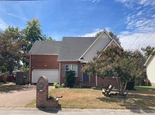 5320 Sunnyvale Dr, Antioch, TN 37013