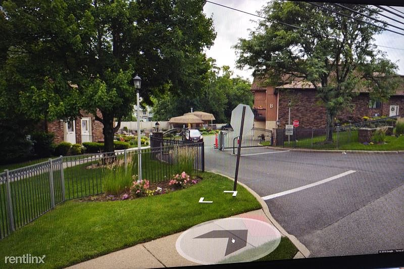 2nd image of 70 River Rd