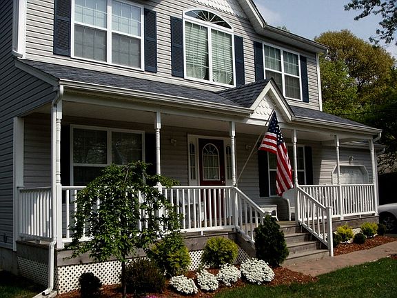 2nd image of 31 Greenhaven Dr