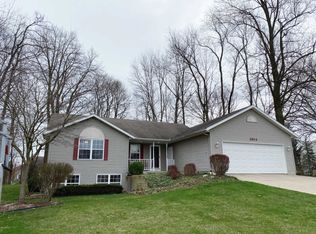 2614 Sandhill Dr SW, Wyoming, MI 49418