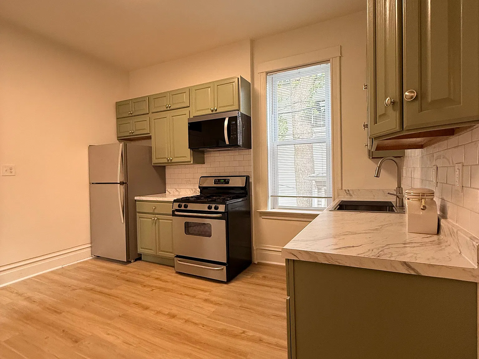 2 bed, 1350 sqft, $2,950 — Photo 1