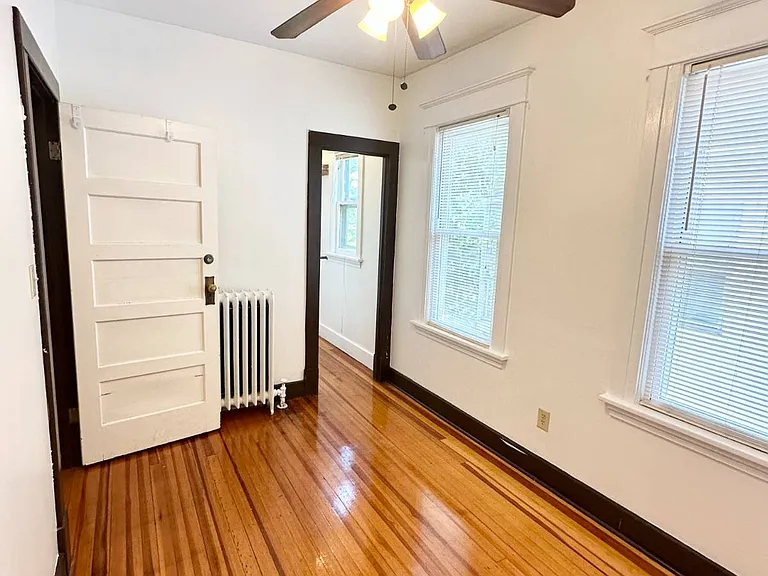 423 Hamilton St #2 — Photo 16