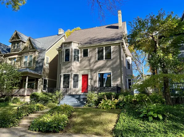 2834 North Prospect AVENUE, Milwaukee, WI 53211
