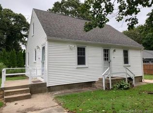 19 Faulise Ave, Pawcatuck, CT 06379