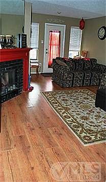 3rd image of 3002 E Park Dr