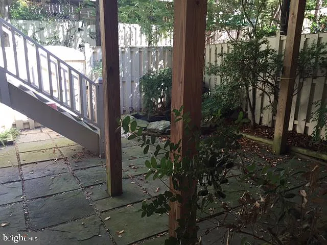1807 Fawncrest Ct — Photo 9